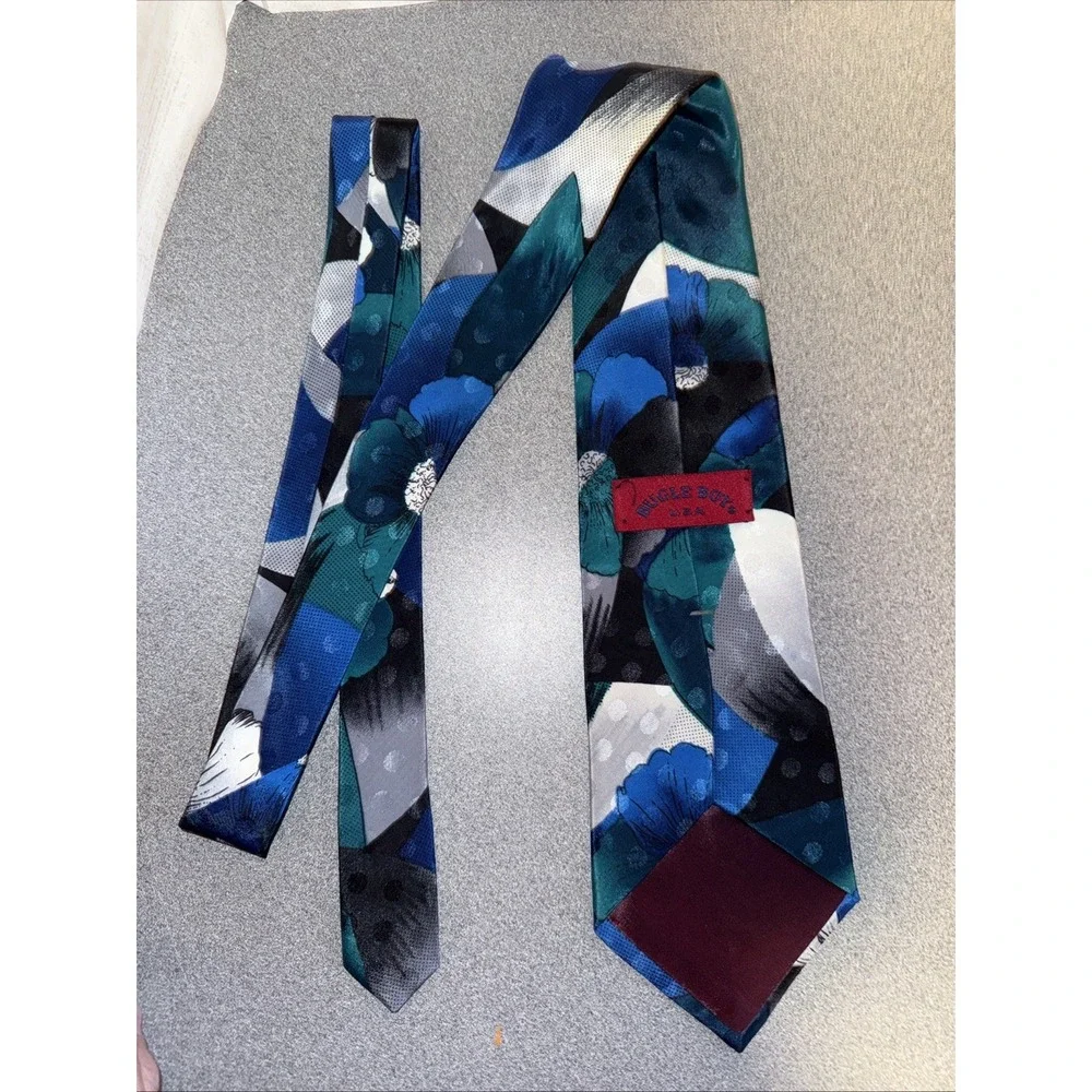 Vintage‎ Bugle Boy  Tie Polyester Blend Made In The USA